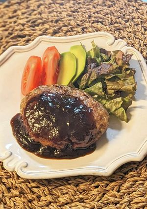デミグラスソースの絶品ハンバーグ-レシピのメイン写真