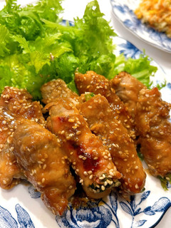 こってり♪春菊の胡麻味噌バター肉巻き-レシピのメイン写真