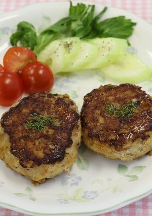 シャキシャキ！セロリinハンバーグ-レシピのメイン写真