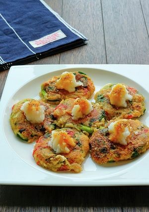 豆腐とカニカマとにらのもちもち焼き-レシピのメイン写真