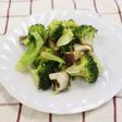 ブロッコリーとしいたけのチーズおかか焼き