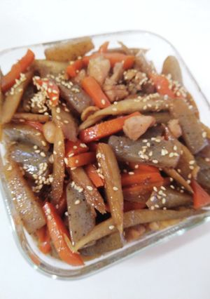鶏肉とこんにゃく入りきんぴら-レシピのメイン写真