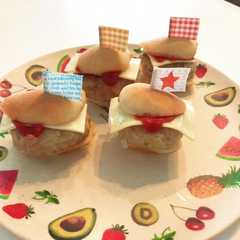รูปของ 簡単ミニハンバーガー！子供がぱくっと！
