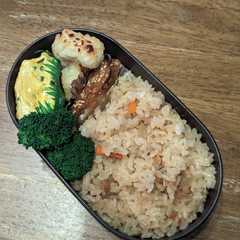 รูปของ JK☆鶏ごぼうご飯弁当♪