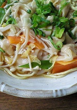 ワンタンスープでお手軽あんかけ焼きそば-レシピのメイン写真