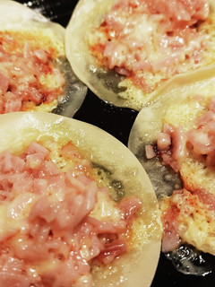 レンジで餃子の皮のハムマヨチーズピザ-レシピのメイン写真