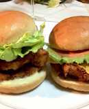 鶏ムネ肉のKFC風チキンフィレバーガー♡
