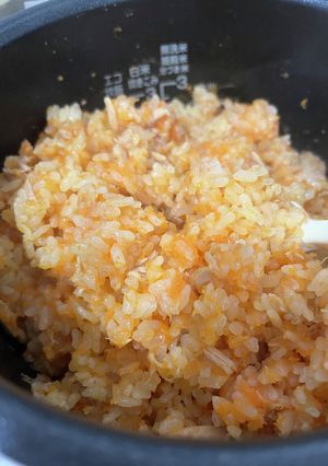 野菜不足に!にんじんとツナの炊き込みご飯-レシピのメイン写真