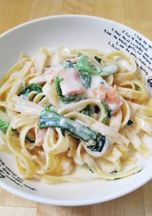 材料最小☆鮭とほうれん草のクリームパスタ-レシピのメイン写真