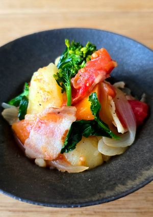 トマトで煮込んだ簡単洋風肉じゃが-レシピのメイン写真