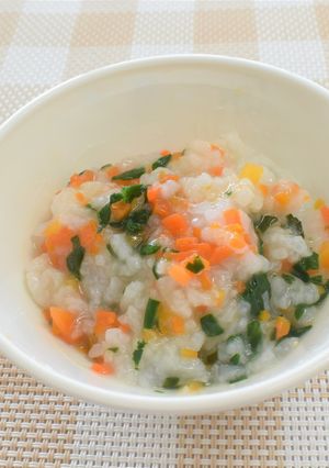 【離乳食中期】ほうれん草とにんじんのお粥-レシピのメイン写真