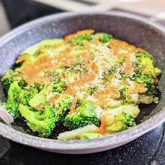 รูปของ ブロッコリーのチーズ焼き