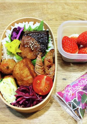 高１！男子弁当！ブリ照り紫キャベツ120-レシピのメイン写真