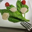 ホタテと法蓮草のカルパッチョ!トマト添え
