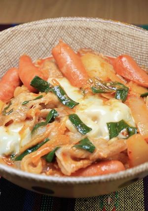 韓国料理プデチゲ（軍隊男メシ、乾麺入り）-レシピのメイン写真