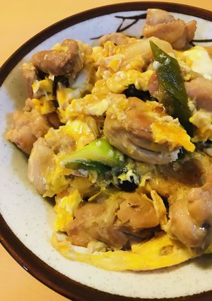 鶏もも肉＋長ネギ＆シメジの親子丼-レシピのメイン写真