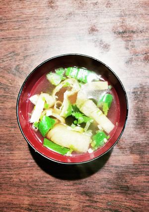 豆腐とワカメと青ネギと揚げの減塩味噌汁-レシピのメイン写真