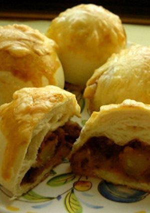 チーズカレーコロッケパン-レシピのメイン写真