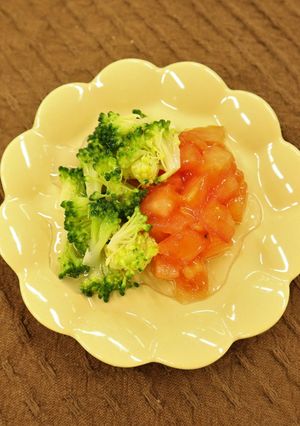 離乳食:トマトとブロッコリーのオイルかけ-レシピのメイン写真