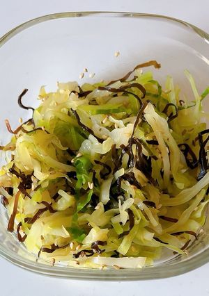 あまじょっぱい☆温キャベツの塩昆布和え-レシピのメイン写真