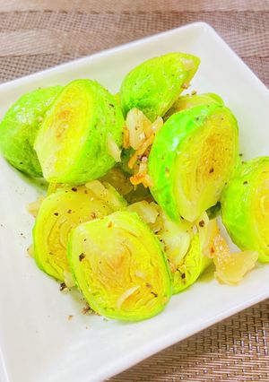 やみつき甘旨【芽キャベツ】にんにくバター-レシピのメイン写真