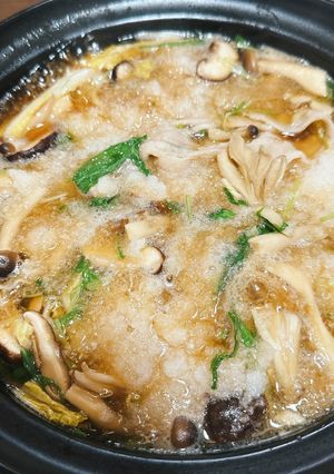 出汁も飲み干せる!きのこたっぷりみぞれ鍋-レシピのメイン写真