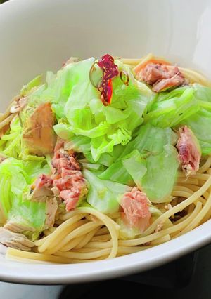 ズボラ美味しい♡サバ缶とキャベツのパスタ-レシピのメイン写真