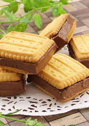 材料3つで簡単♡生チョコサンドクッキー-レシピのメイン写真