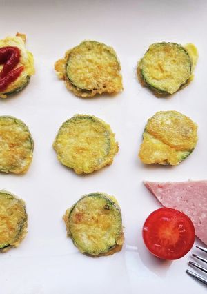 朝食に！ズッキーニのピカタハムトマト添え-レシピのメイン写真