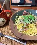 イカ・シラス・バジルの海鮮オイルパスタ