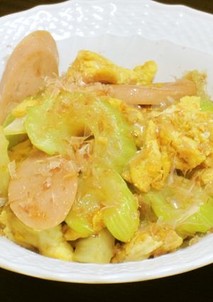 セロリで簡単！セロリチャンプルー-レシピのメイン写真