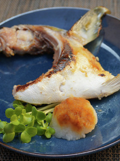 ぶりカマの塩麴焼き-レシピのメイン写真