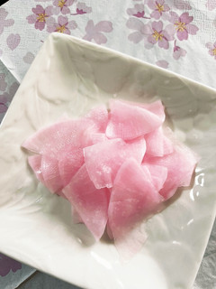 市販のガリで簡単に ピンクの大根漬け-レシピのメイン写真