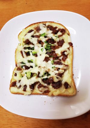焼き肉マヨチーズパン-レシピのメイン写真