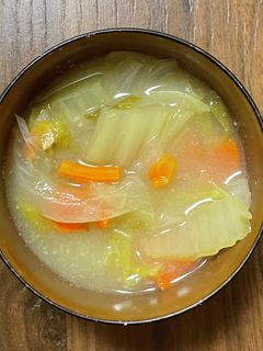 野菜たっぷり味噌汁-レシピのメイン写真