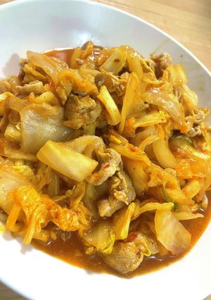 白菜でかさ増し!豚キムチ-レシピのメイン写真