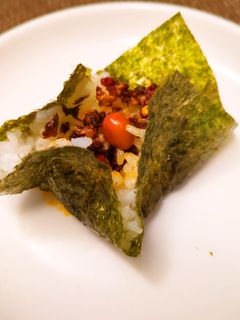 簡単!やみつき油辣椒おにぎり-レシピのメイン写真