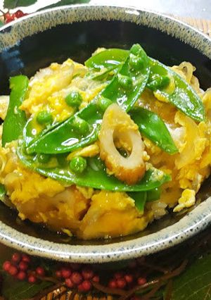 スナップエンドウとちくわの玉子丼-レシピのメイン写真