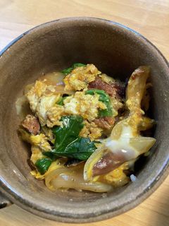 お手軽ランチに!蒲焼缶詰の卵とじ丼♪-レシピのメイン写真