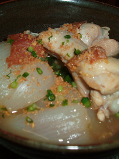 新玉ねぎと手羽元の梅煮-レシピのメイン写真