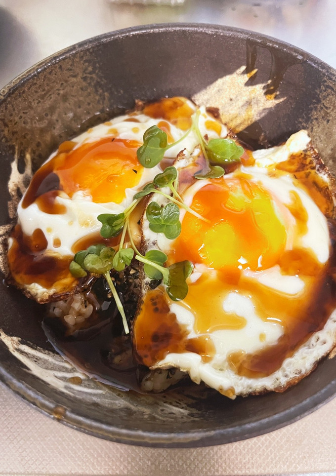 大人のカフェ風目玉焼き丼-レシピのメイン写真