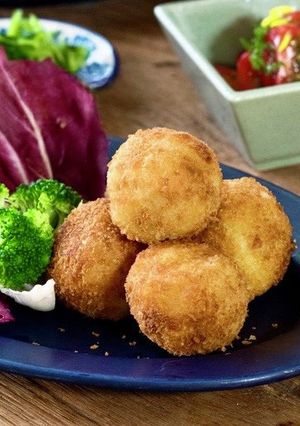 外サク、中とろ〜り！里芋の焼きコロッケ。-レシピのメイン写真