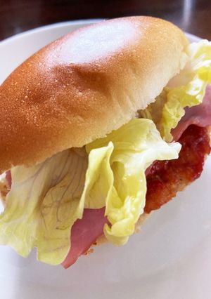 ヘルシー!ファ○チキ風バーガー★鶏胸肉-レシピのメイン写真