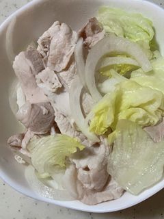 冷たい豚肉とレタスのおかず-レシピのメイン写真