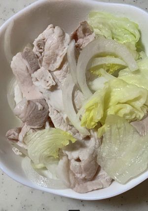 冷たい豚肉とレタスのおかず-レシピのメイン写真