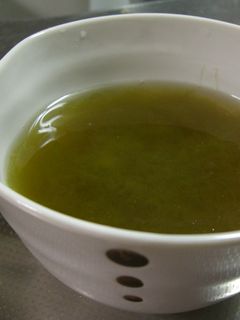 すぐできる簡単鍋いらず!とろろ昆布スープ-レシピのメイン写真