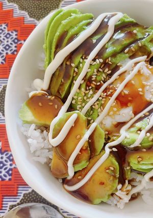 温玉アボカド丼-レシピのメイン写真