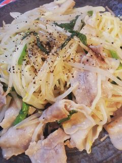 ニラもやし豚バラ塩焼きそば-レシピのメイン写真