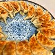 キャベツたっぷり!外カリカリ焼き餃子
