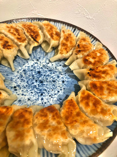キャベツたっぷり!外カリカリ焼き餃子-レシピのメイン写真
